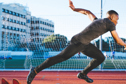 4-sprinting-tips-to-help-you-build-power,-strength,-and-speed